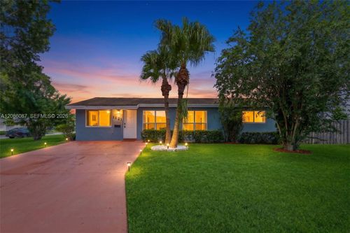 1851 N 69th Ave, Hollywood, FL, 33024-3871 | Card Image