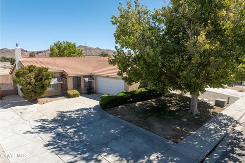 3525 San Jacinto Ave, Rosamond, CA, 93560-6837 | Card Image