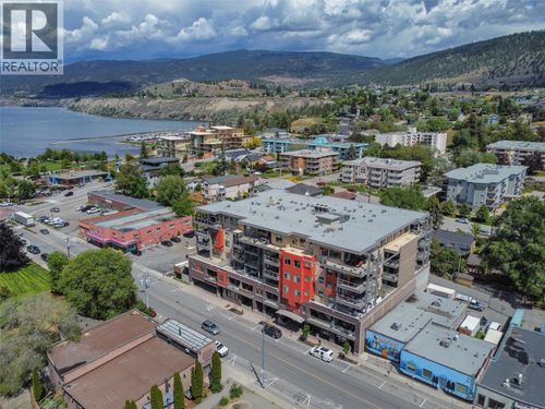 308-110 Ellis St, Penticton, BC, V2A4L5 | Card Image
