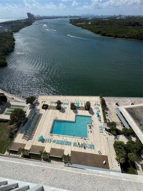 apt-1908-300 Bayview Dr, Sunny Isles Beach, FL, 33160-4747 | Card Image
