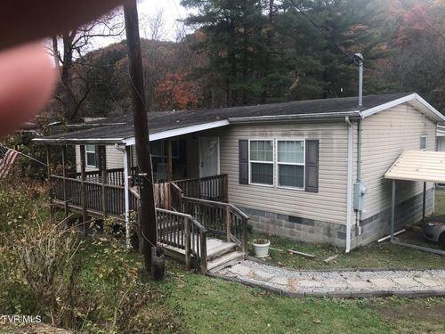 6004 Powell River Rd, Norton, VA, 24273-3918 | Card Image