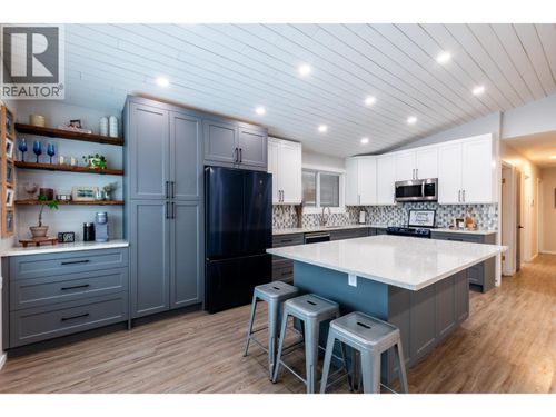 193 Mckinley Cres, Prince George, BC, V2M4S3 | Card Image