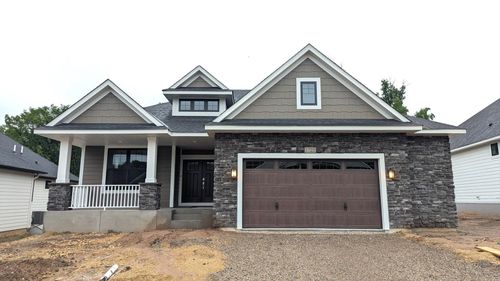 1725 Royal Blvd, Lake Elmo, MN, 55042-5512 | Card Image