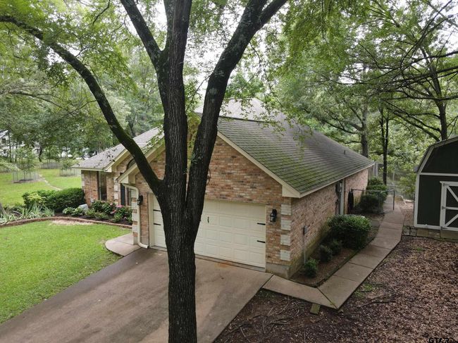 414 Winding Ln, House other with 3 bedrooms, 2 bathrooms and null parking in Mt Vernon TX | Image 32