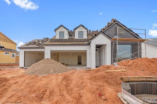 2401 Patricia Dr, Santa Clara, UT, 84765 | Card Image