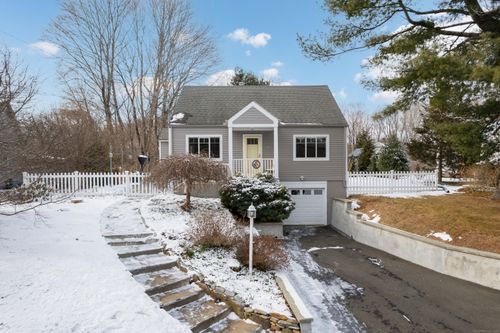 77 Scotland Avenue, Madison, CT, 06443 | Card Image