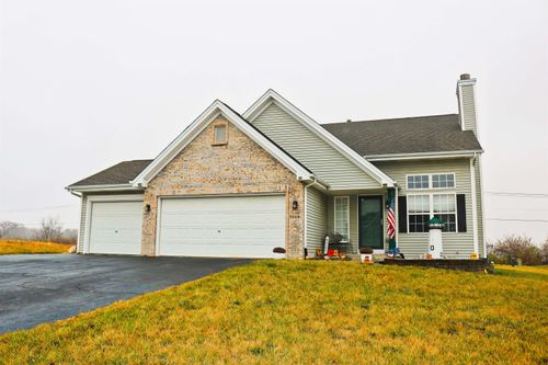 7589 Stanton Ave, Rockford, IL, 61109-5001 | Card Image