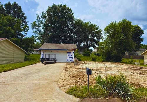 3501 Sierra Madre, COLUMBIA, MO, 65203-3769 | Card Image