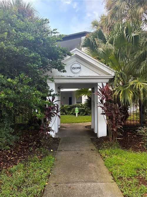 212-15019 Arbor Reserve Cir, TAMPA, FL, 33624-5806 | Card Image
