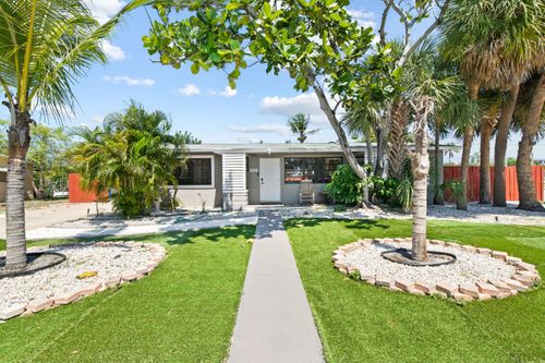 2300 Ne 12th Ave, Pompano Beach, FL, 33064-5531 | Card Image