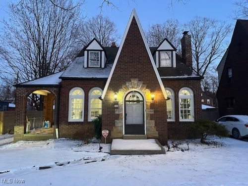 132 Jennette Dr, Youngstown, OH, 44512-1547 | Card Image