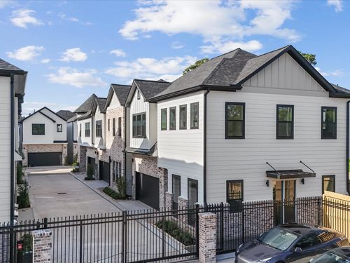 2598 W Tidwell Rd, Houston, TX, 77091-4744 | Card Image
