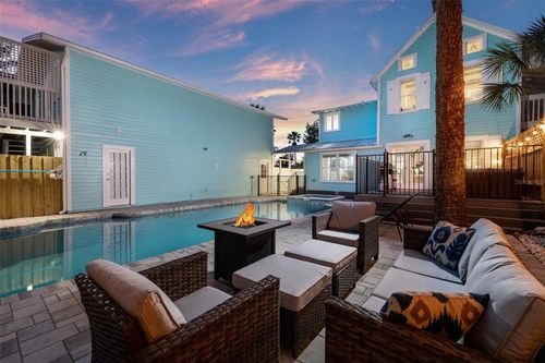 551 Omaha St, PALM HARBOR, FL, 34683-4424 | Card Image