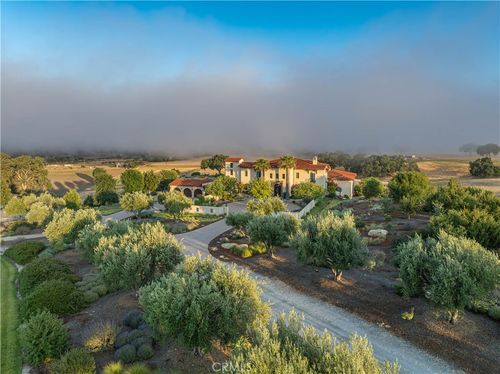 3030 Templeton Rd, Templeton, CA, 93465-9012 | Card Image