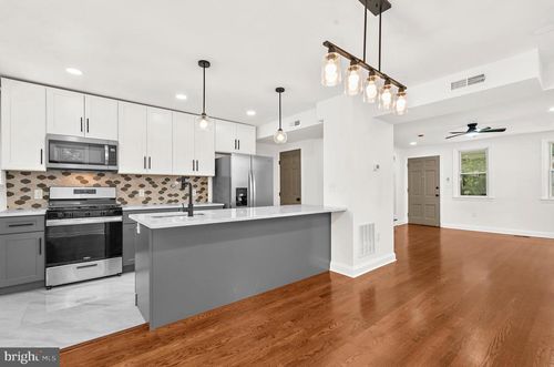 208 Burke Ave, TOWSON, MD, 21286-1120 | Card Image