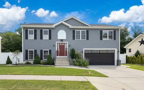 76 Seth Daniels Dr, New Bedford, MA, 02745-4526 | Card Image
