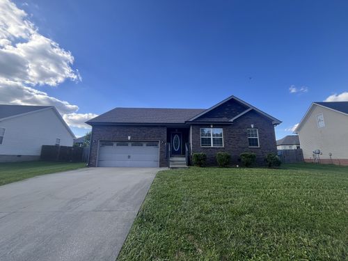 1529 Apache Way, Clarksville, TN, 37042-8179 | Card Image