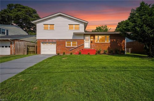 9337 Beaumont Street, Norfolk, VA, 23503 | Card Image
