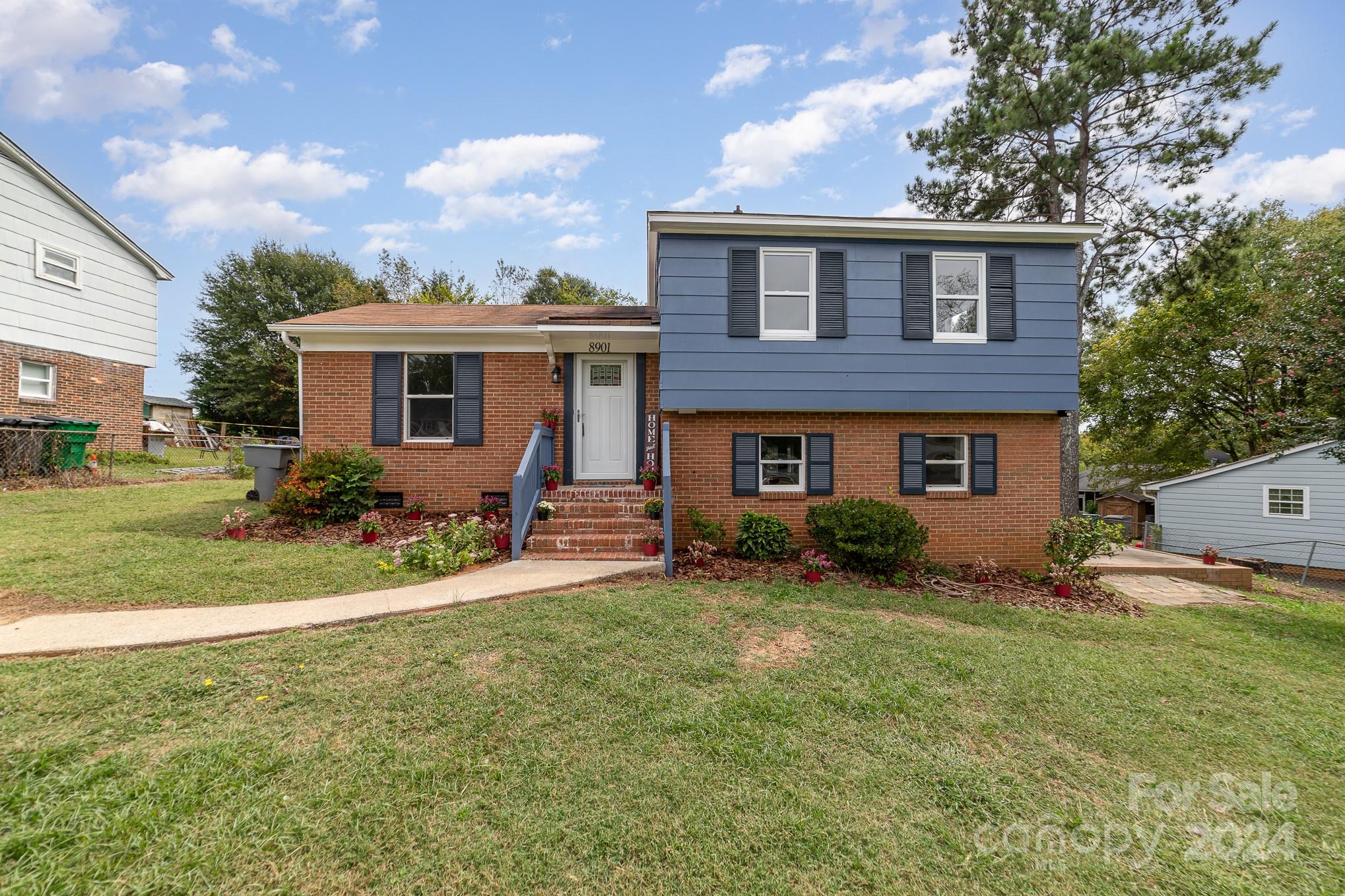 Softwind Dr, Charlotte, NC 28273