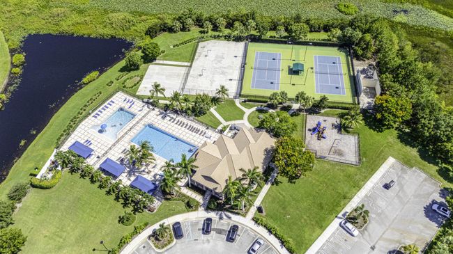 2177 Sw Cape Cod Dr, Condo with 3 bedrooms, 3 bathrooms and null parking in Port St. Lucie FL | Image 32