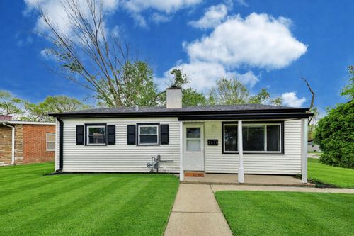2414 Circle Dr, Hazel Crest, IL, 60429-1237 | Card Image