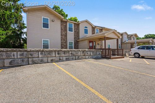 5076 Harbor Oak Dr, Waterford, MI, 48329-1773 | Card Image