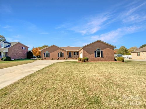 364 Palmer Cir, Rockwell, NC, 28138-6501 | Card Image