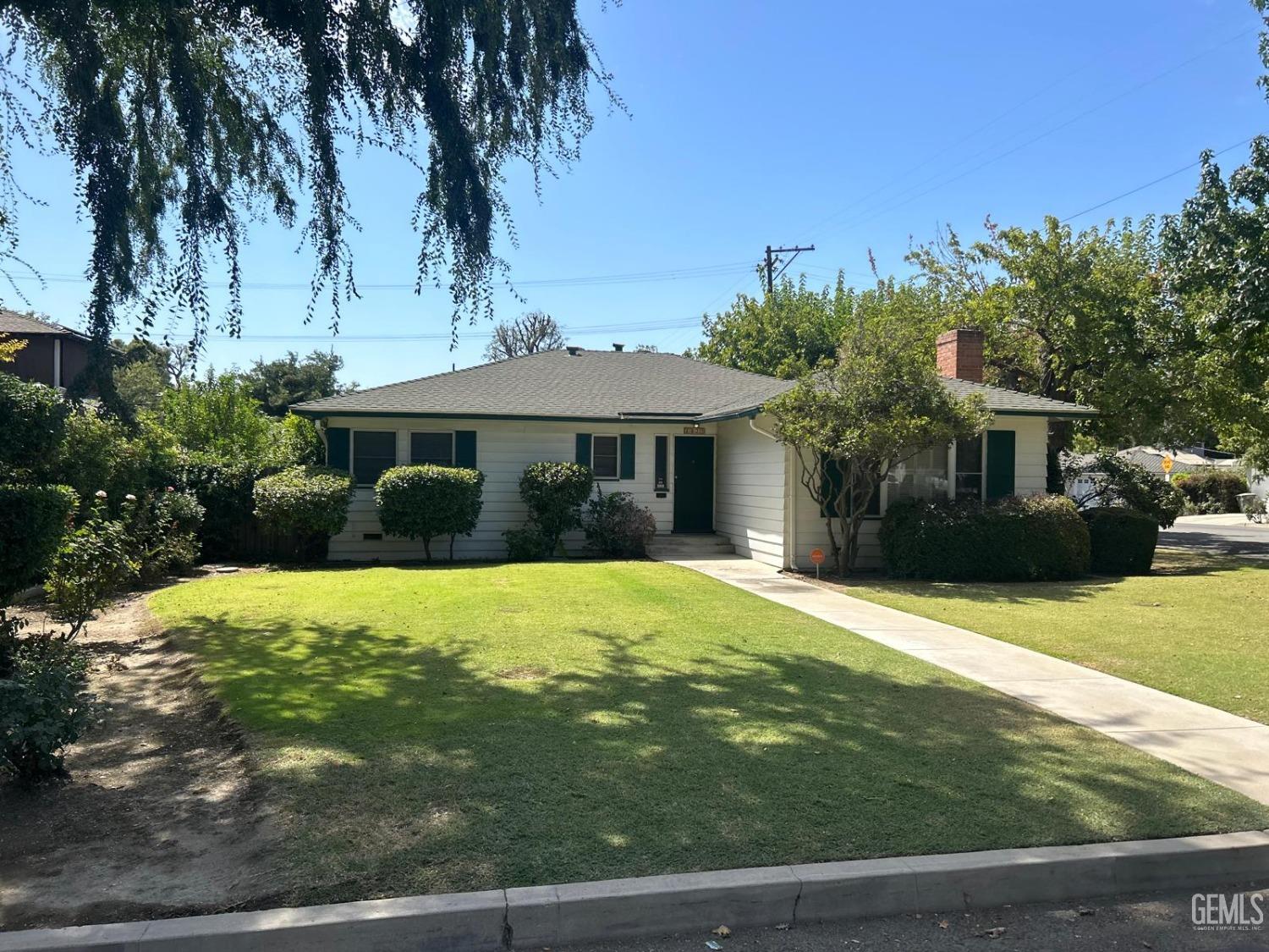 20th St, Bakersfield, CA 93301