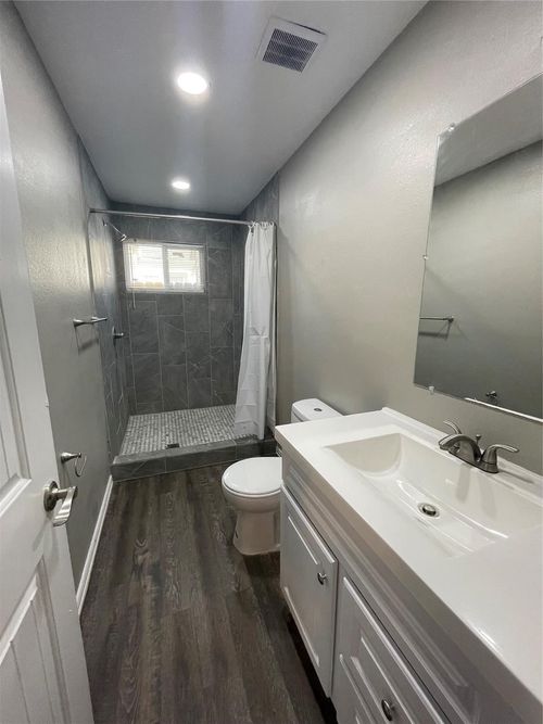 2148 Brookfield Ave, Dallas, TX, 75235-3114 | Card Image