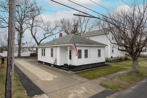 37 Austin Ave, East Providence, RI, 02914-2110 | Card Image