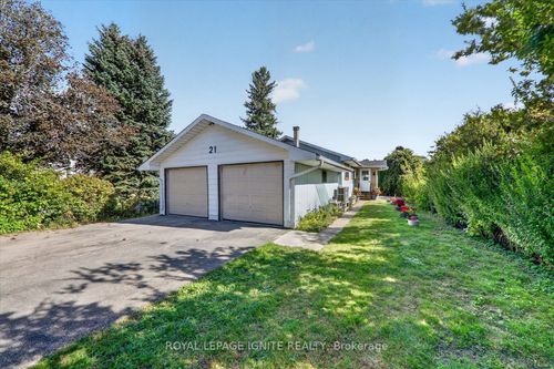 21 Durham St, Bowmanville, ON, L1C1H8 | Card Image
