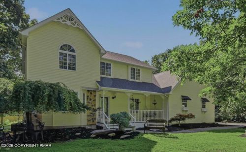161 Acorn Ln, Stroudsburg, PA, 18360-6670 | Card Image