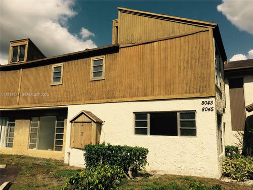 f-3-8043 Lagos De Campo Blvd, Tamarac, FL, 33321-3861 | Card Image