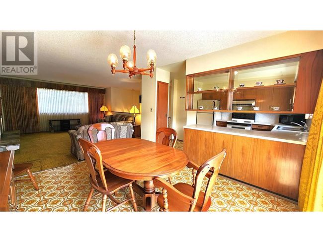 3900 Woodland Dr, House other with 3 bedrooms, 3 bathrooms and 3 parking in Trail BC | Image 6