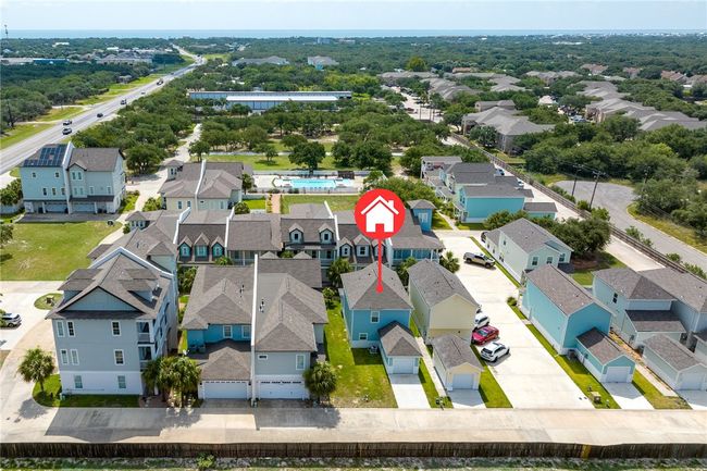 122 Lavaca Cir, House other with 3 bedrooms, 3 bathrooms and null parking in Rockport TX | Image 6