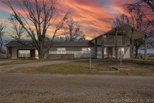 16812 N 97th East Ave, Collinsville, OK, 74021-4260 | Card Image