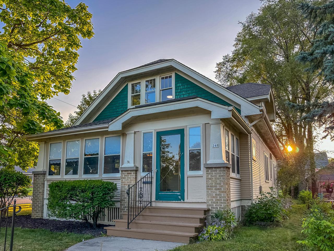 11th Ave, West Bend, WI 53095