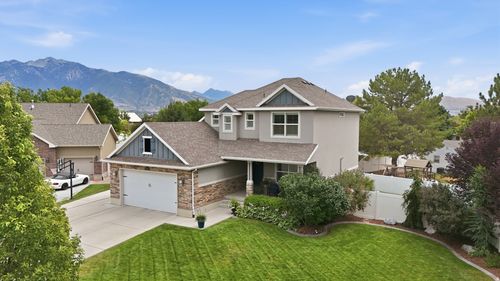 10509 S Brooklyn View Ln, South Jordan, UT, 84095-4038 | Card Image
