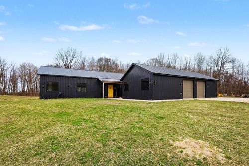 42733 County Road 390, Bloomingdale, MI, 49026-8754 | Card Image