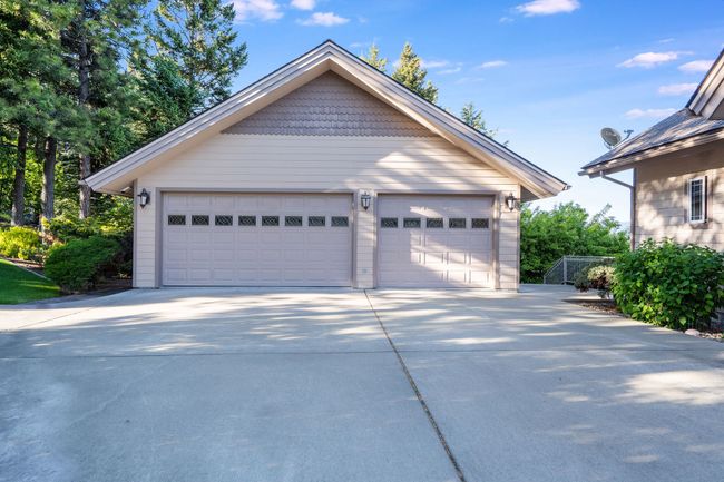 Detached 3 Car Garage | Image 47