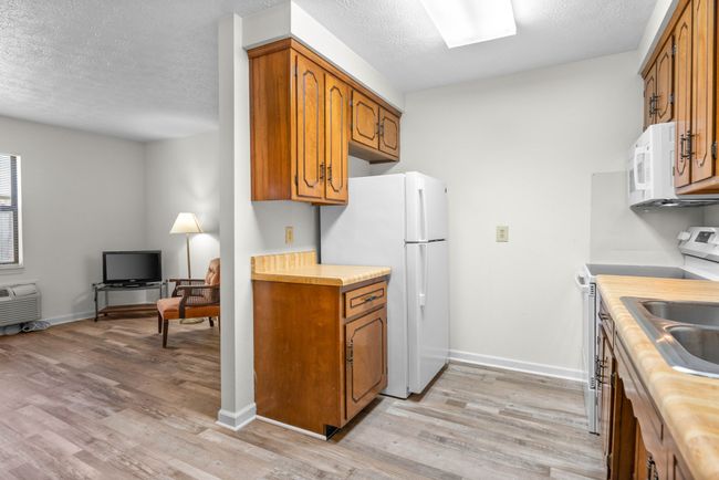 APT-47 - 102 Laurel Cove Dr, Condo with 1 bedrooms, 1 bathrooms and null parking in Hopkinsville KY | Image 8