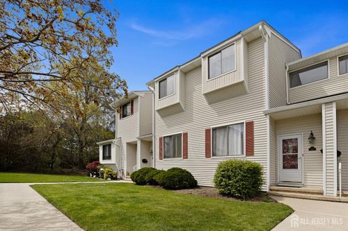 523 Clubhouse Dr, Middletown, NJ, 07748-1345 | Card Image