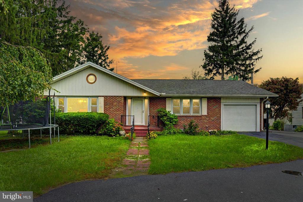 Arlington Ave, Harrisburg, PA 17109