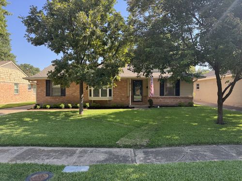 7325 Rockhurst Dr, Dallas, TX, 75214-1758 | Card Image