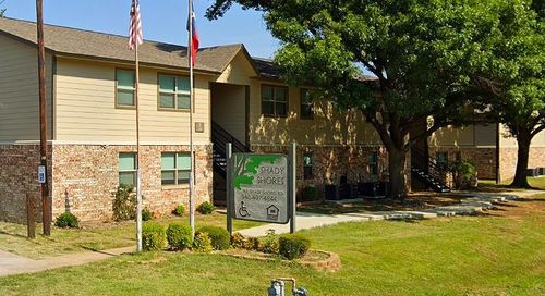 401 N Shady Shores Dr, Lake Dallas, TX, 75065-3542 | Card Image