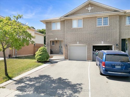 121 Genesee Dr, Oakville, ON, L6H5Z3 | Card Image