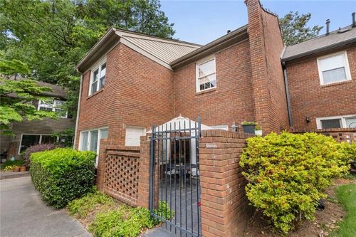 5201 Glenridge Dr Ne, Sandy Springs, GA, 30342 | Card Image