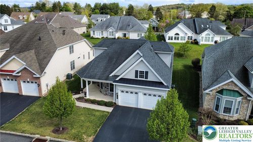 4362 Founders Dr, Center Valley, PA, 18034-8172 | Card Image