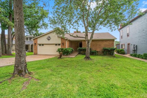 2839 Hemingway Dr, Montgomery, TX, 77356-8965 | Card Image