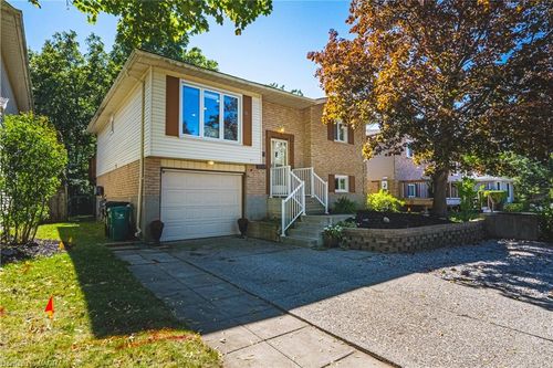 414 Woods Lane, Cambridge, ON, N3H5J4 | Card Image